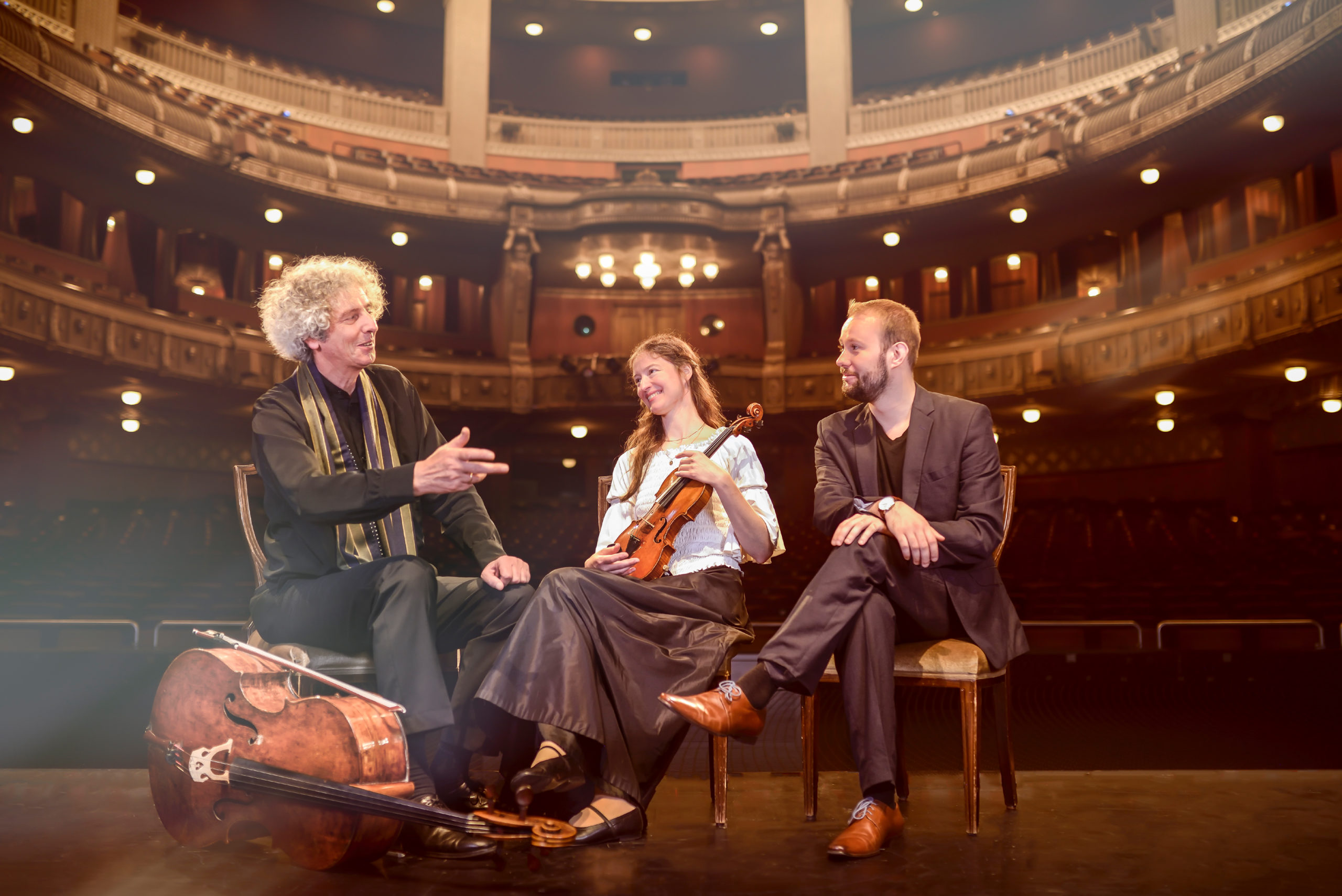 Bild des Trio Parnassus in einen Opernsaal